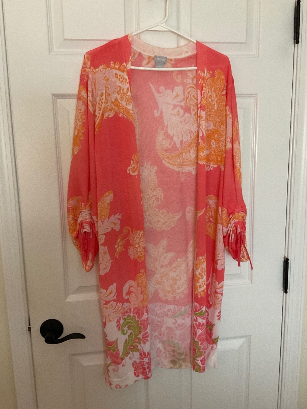 VIBRANT COLORS!!!  CHICOS LADIES DUSTER.  SIZE 2 (Chicos sizing) Like New!